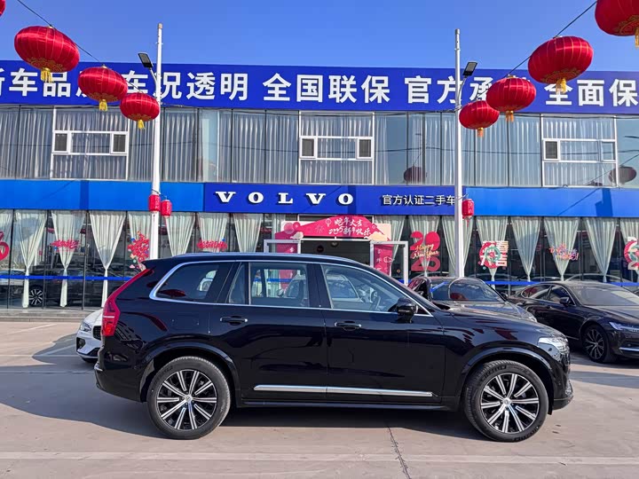 Фото 3 - Volvo XC90