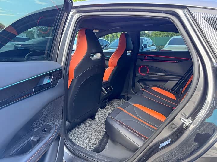 Фото 10 - Changan UNI-V