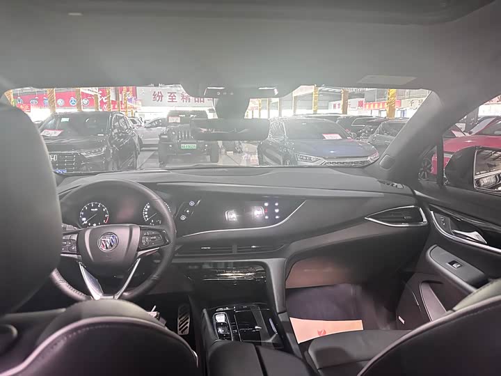 Фото 11 - Buick Enclave