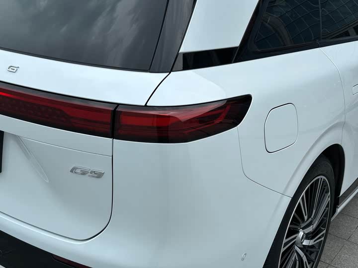 Фото 17 - XPeng G9