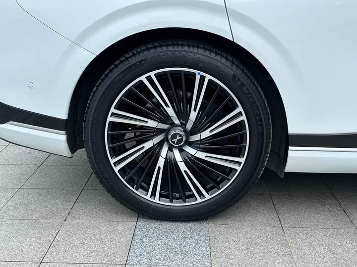 Фото 18 - XPeng G9