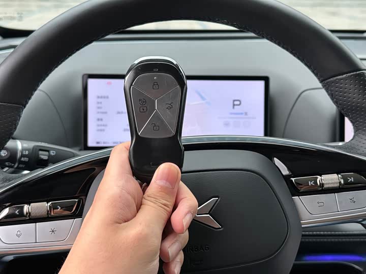 Фото 23 - XPeng G9