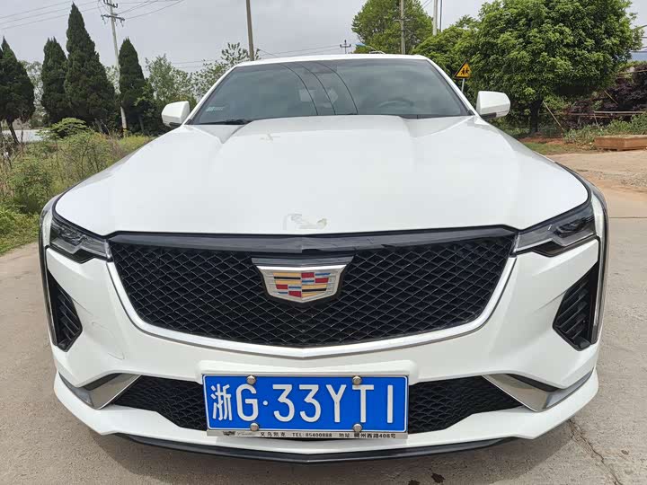 Фото 1 - Cadillac CT4