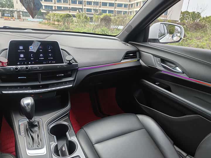 Фото 8 - Cadillac CT4