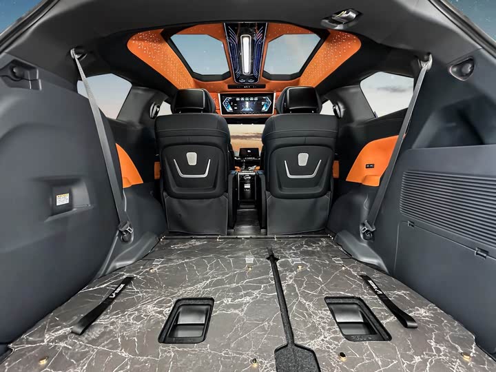 Фото 10 - Toyota Sienna