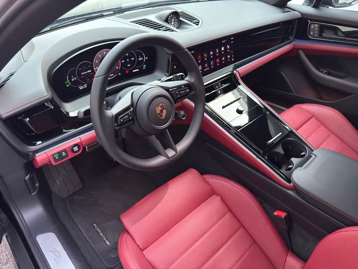 Фото 4 - Porsche Panamera