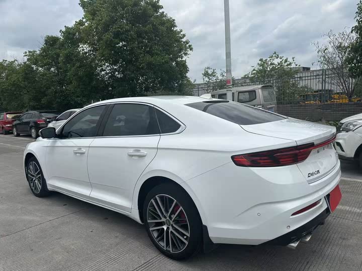 Фото 7 - Geely Preface