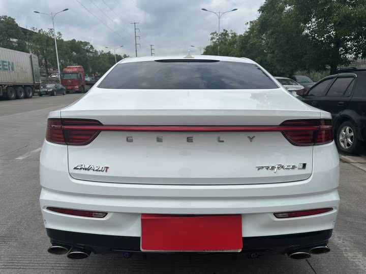 Фото 8 - Geely Preface