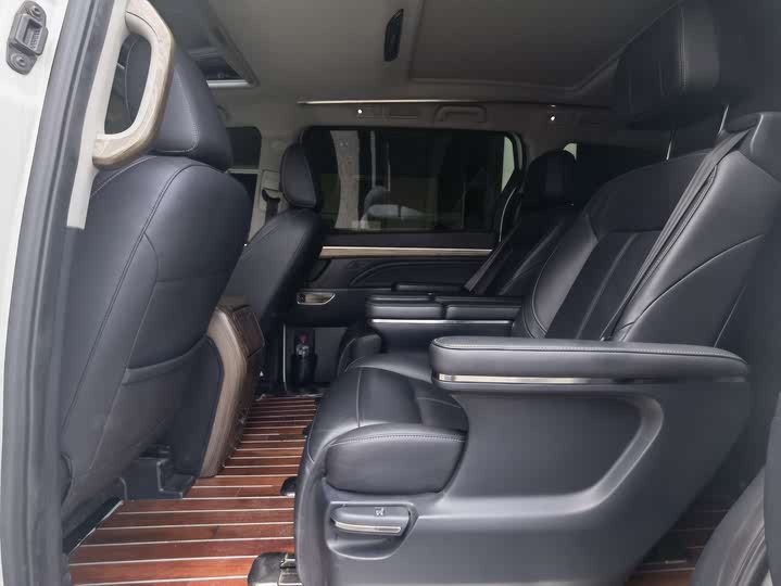 Фото 22 - GAC Trumpchi M8