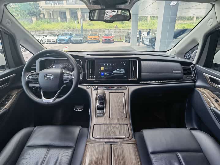 Фото 26 - GAC Trumpchi M8