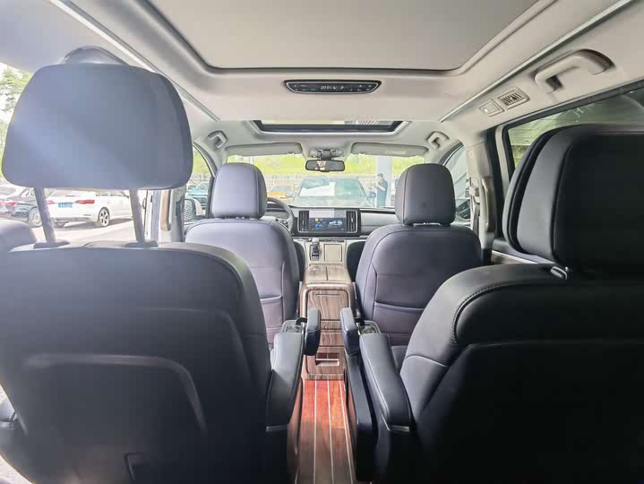 Фото 29 - GAC Trumpchi M8