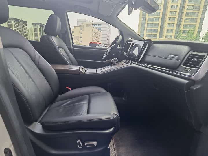 Фото 32 - GAC Trumpchi M8