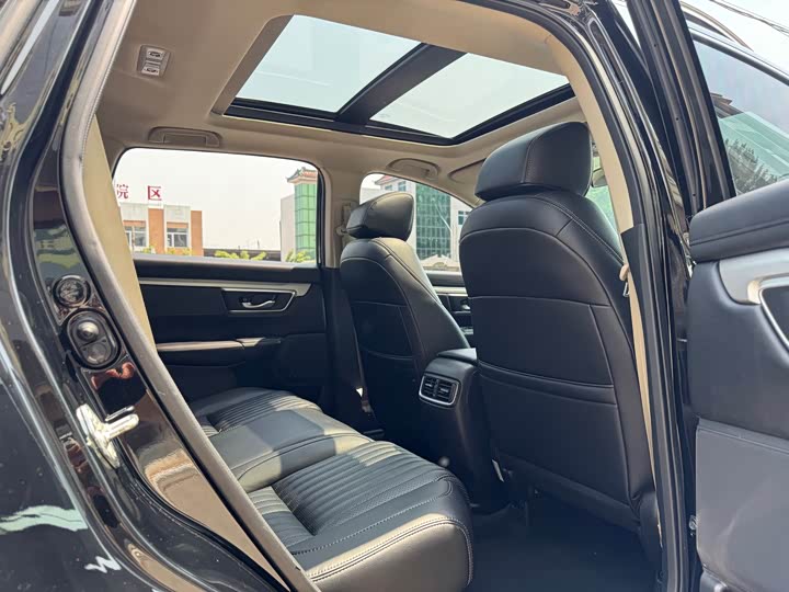 Фото 13 - Honda CR-V