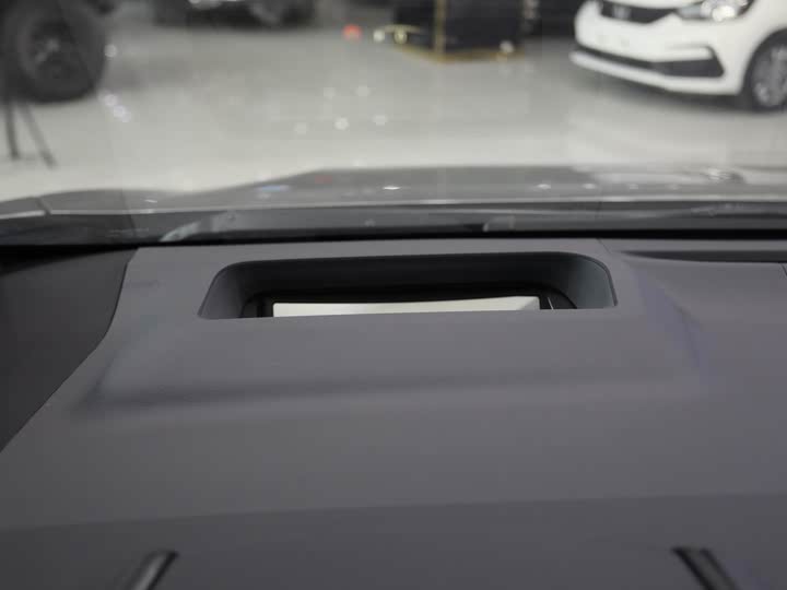 Фото 12 - Lexus LM