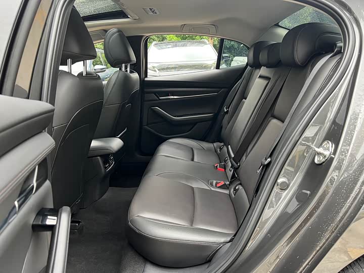 Фото 10 - Mazda 3 (Axela)