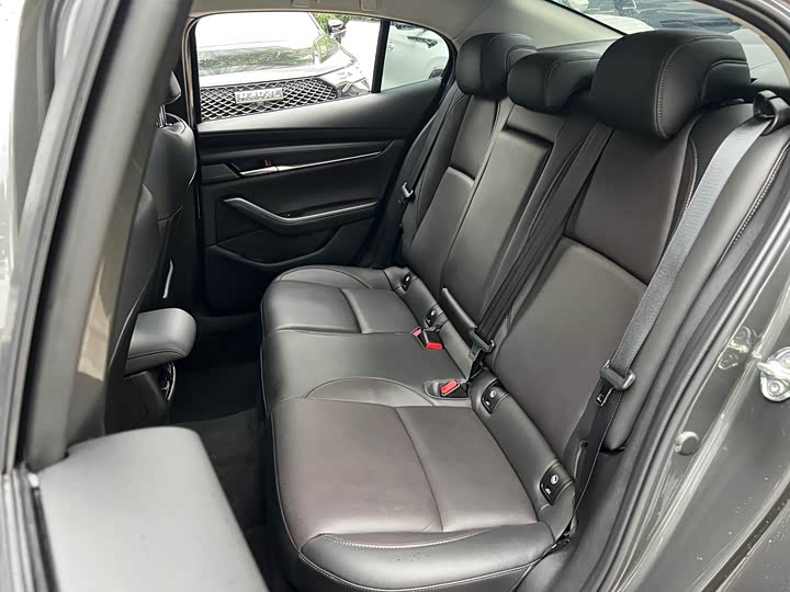 Фото 11 - Mazda 3 (Axela)