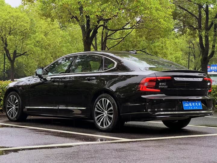 Фото 7 - Volvo S90 Hybrid
