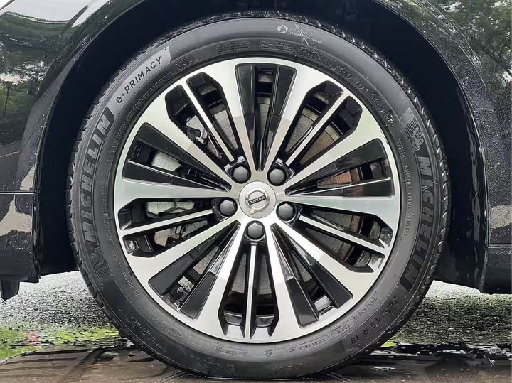 Фото 9 - Volvo S90 Hybrid