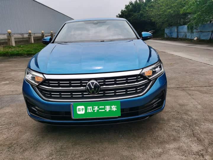 Фото 3 - Volkswagen Sagitar L