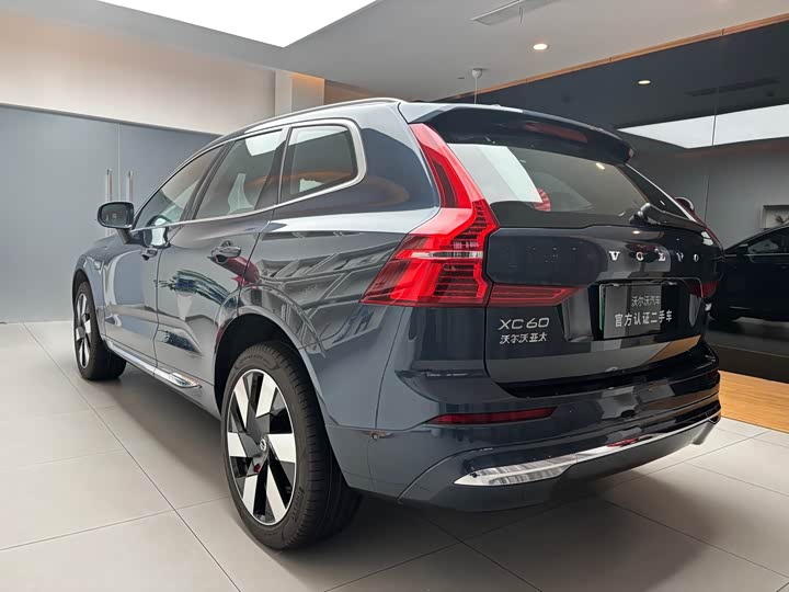 Фото 4 - Volvo XC60 Hybrid