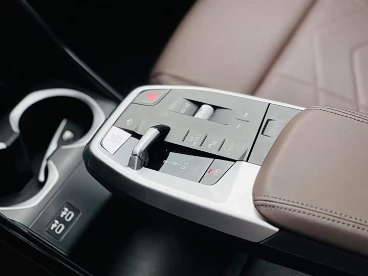 Фото 11 - BMW X1