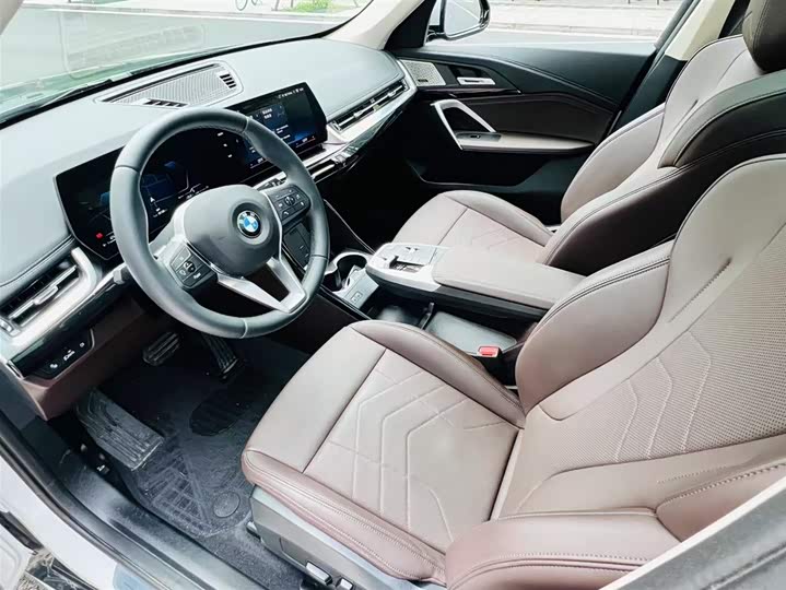 Фото 15 - BMW X1