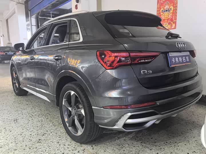 Фото 10 - Audi Q3