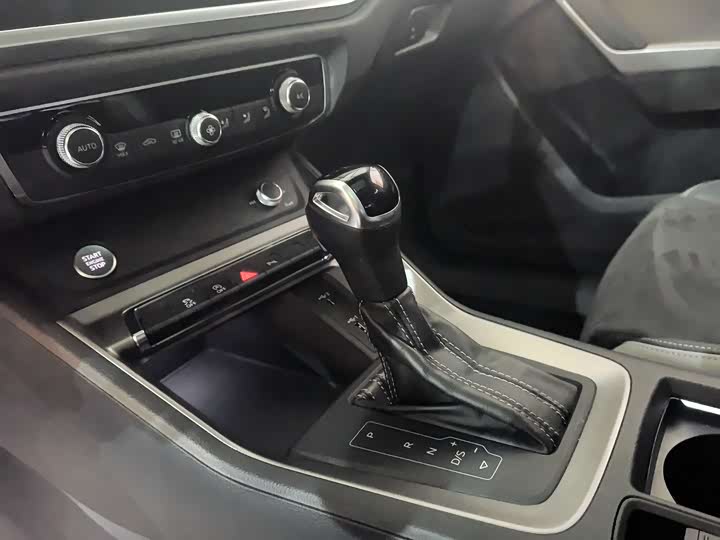 Фото 3 - Audi Q3