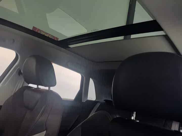 Фото 4 - Audi Q3