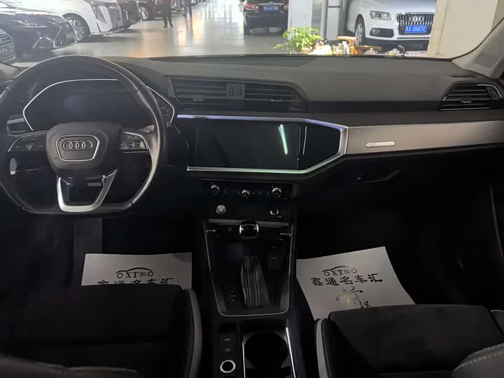Фото 7 - Audi Q3