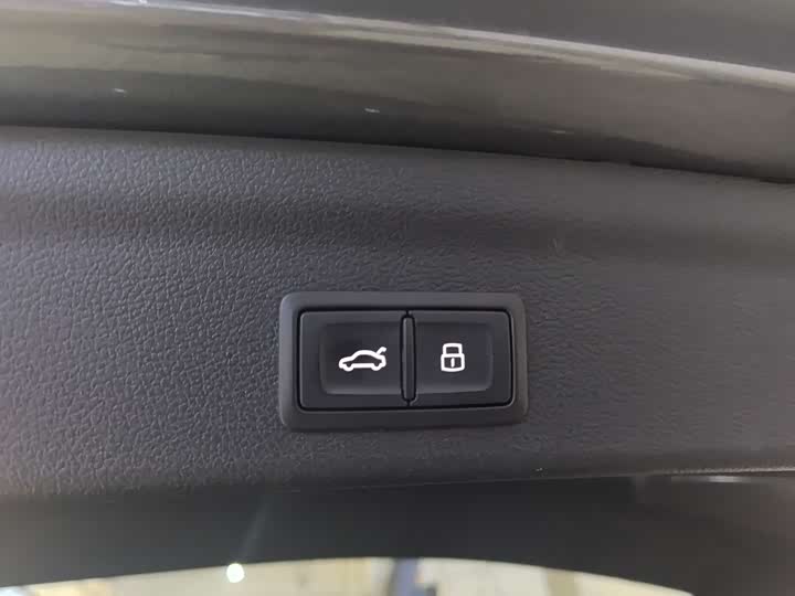 Фото 9 - Audi Q3