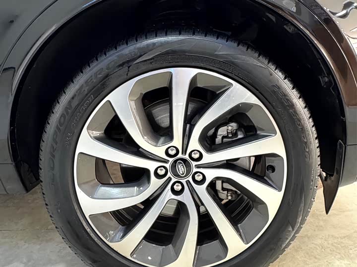 Фото 5 - Land Rover Discovery Sport