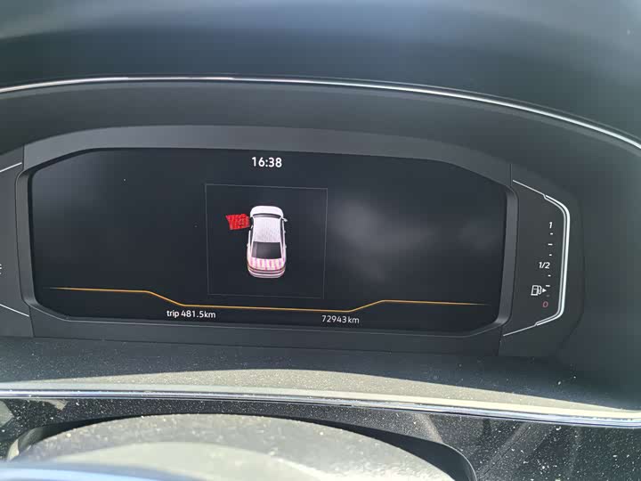 Фото 3 - Volkswagen Passat