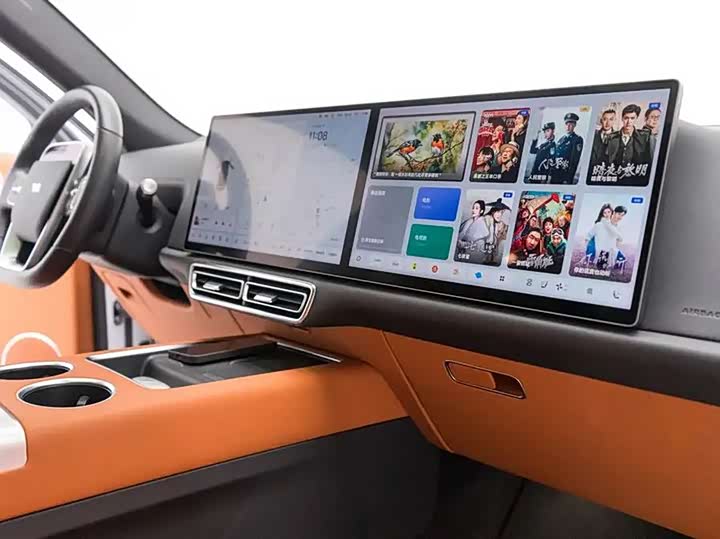 Фото 12 - LiXiang L7