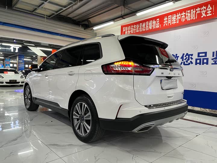 Фото 3 - Ford Edge