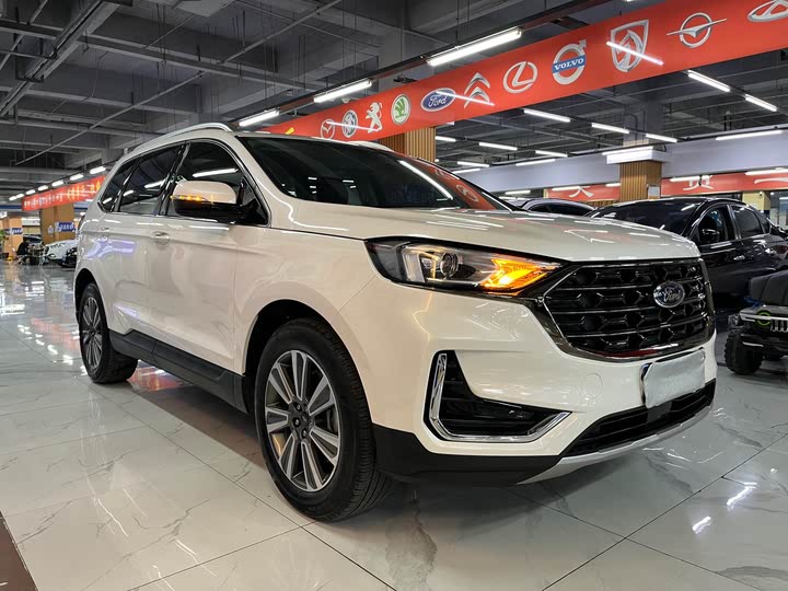 Фото 6 - Ford Edge