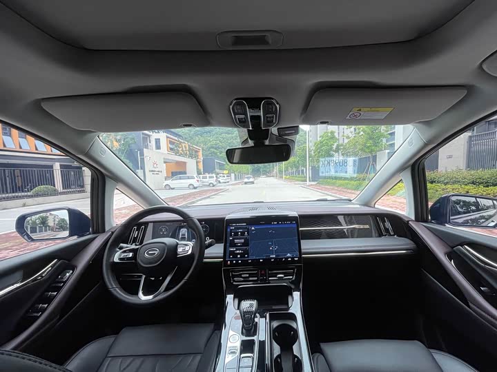 Фото 10 - GAC Trumpchi M8