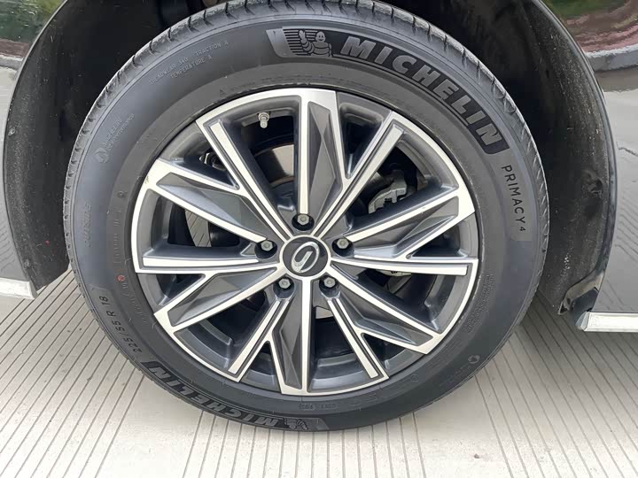 Фото 15 - GAC Trumpchi M8