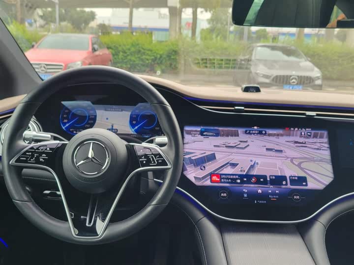 Фото 12 - Mercedes-Benz EQS