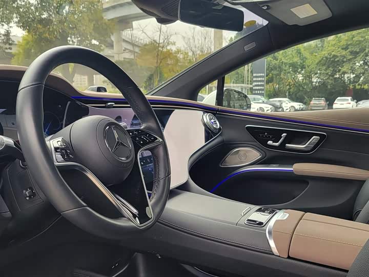 Фото 13 - Mercedes-Benz EQS