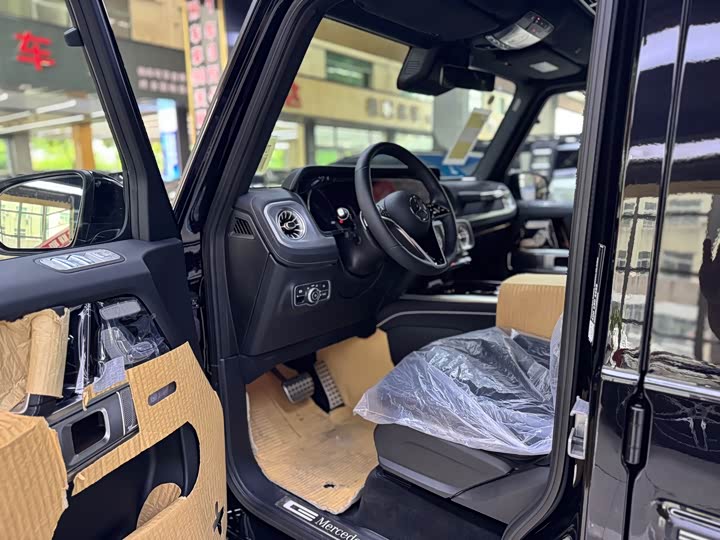Фото 4 - Mercedes-Benz G-Class