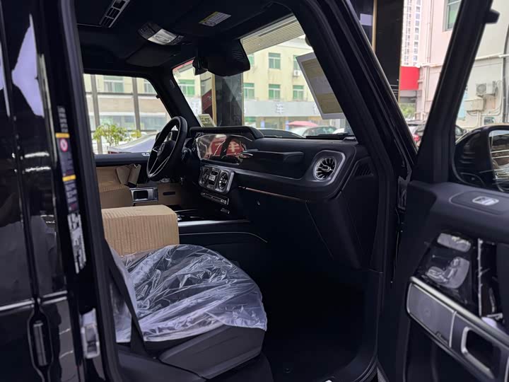 Фото 6 - Mercedes-Benz G-Class