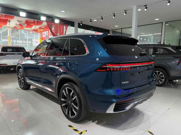 Фото 18 - Geely Monjaro