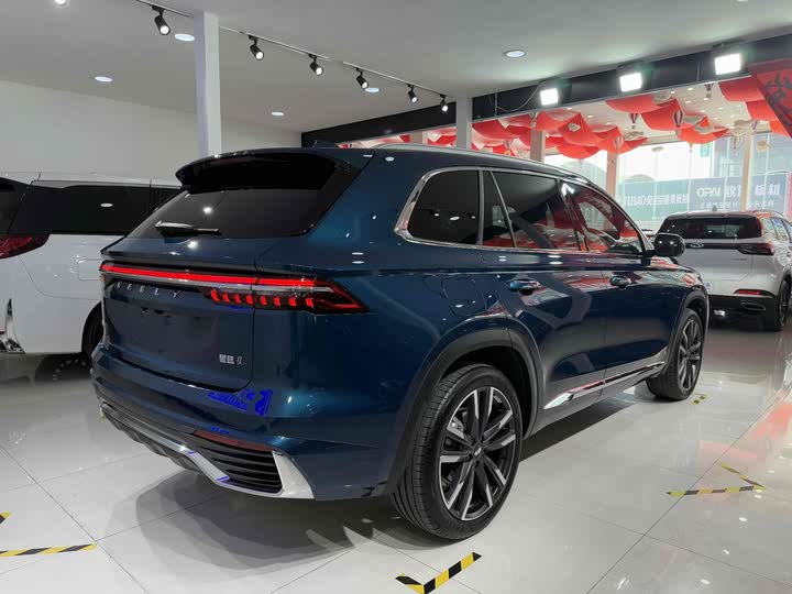 Фото 20 - Geely Monjaro