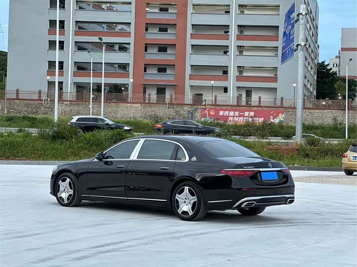 Фото 4 - Mercedes-Benz Maybach S-Class