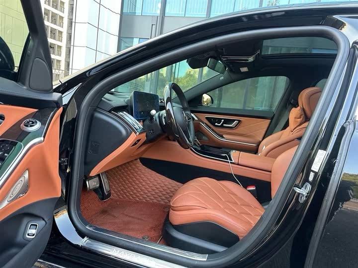 Фото 7 - Mercedes-Benz Maybach S-Class