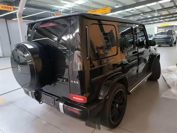 Фото 12 - Mercedes-Benz G-Class AMG