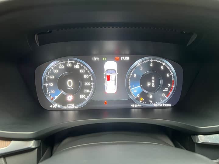 Фото 12 - Volvo S60