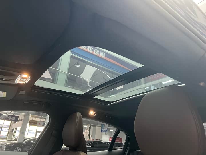 Фото 13 - Volvo S60