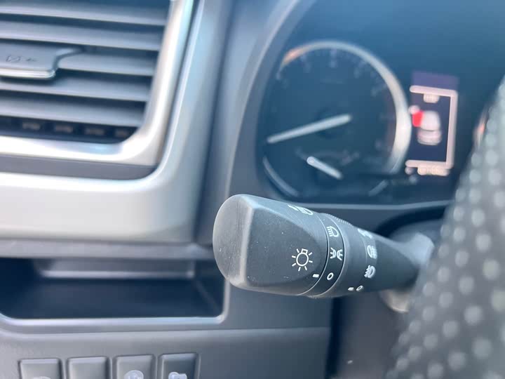 Фото 13 - Toyota Highlander